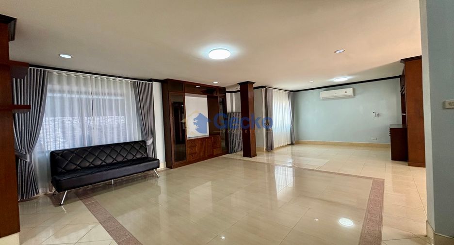 Haus zum Kauf mit 4 Zimmer in Bang Lamung, Chonburi