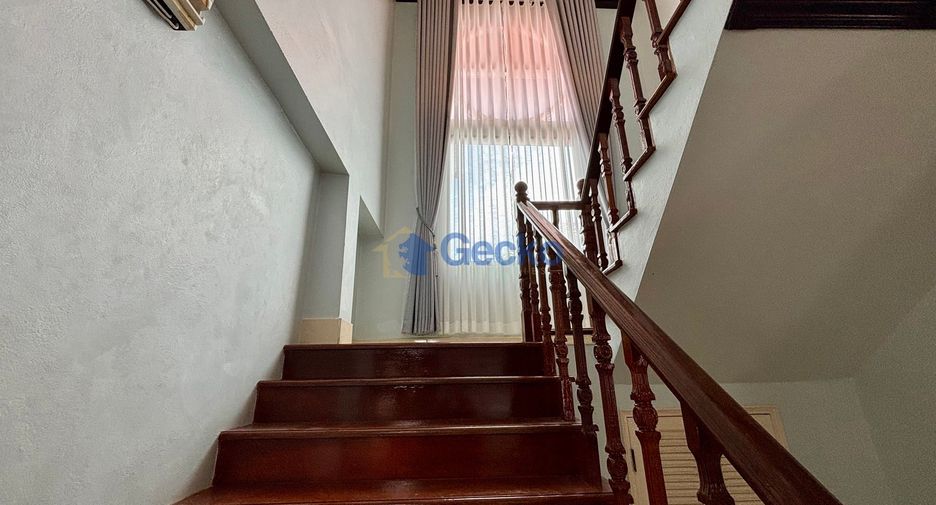 Haus zum Kauf mit 4 Zimmer in Bang Lamung, Chonburi