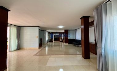 Haus zum Kauf mit 4 Zimmer in Bang Lamung, Chonburi