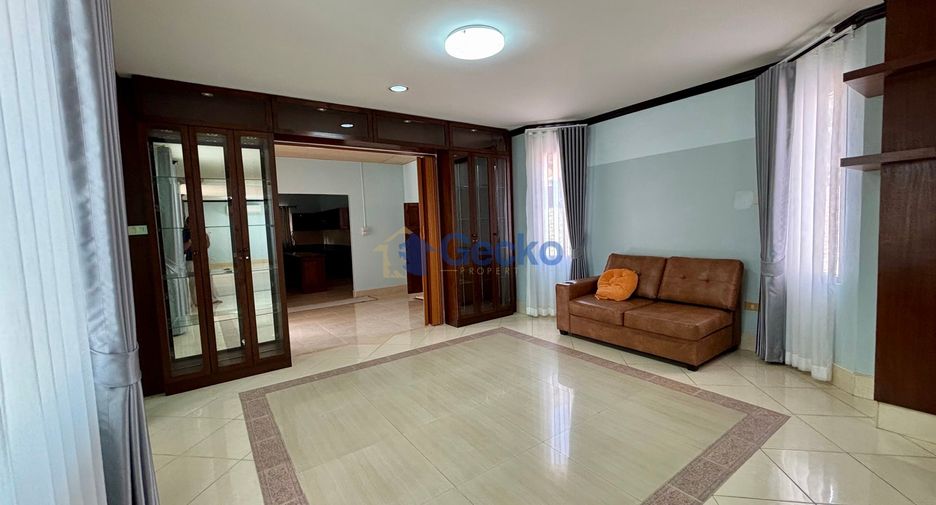 Haus zum Kauf mit 4 Zimmer in Bang Lamung, Chonburi