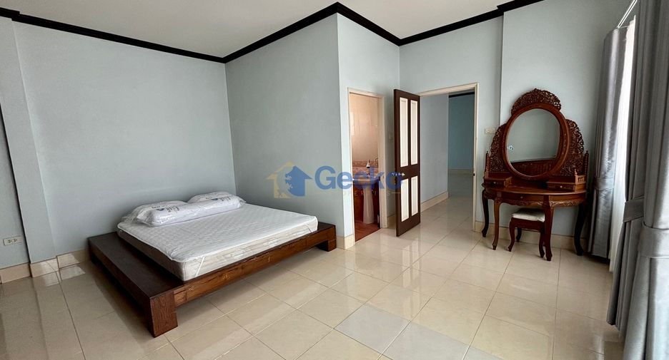 Haus zum Kauf mit 4 Zimmer in Bang Lamung, Chonburi