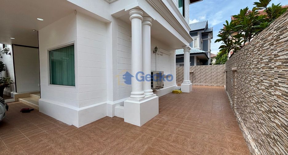 Haus zum Kauf mit 4 Zimmer in Bang Lamung, Chonburi