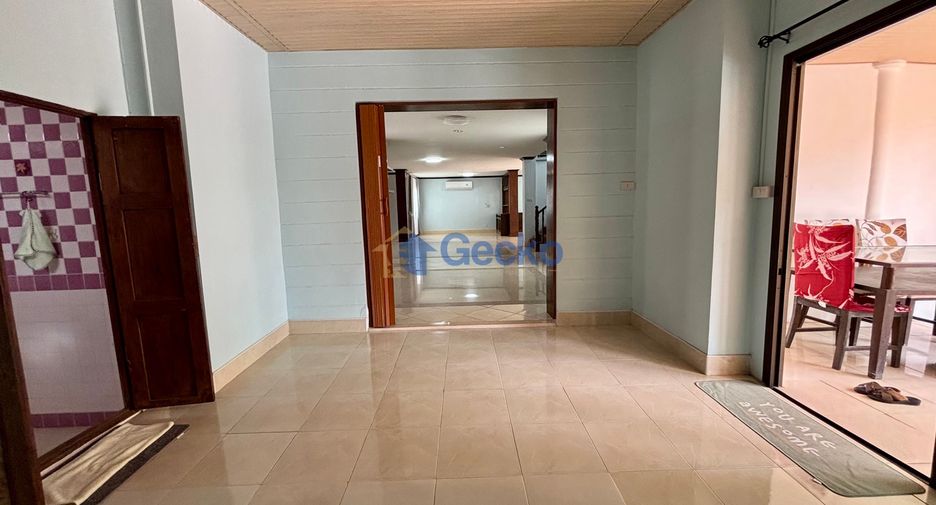 Haus zum Kauf mit 4 Zimmer in Bang Lamung, Chonburi