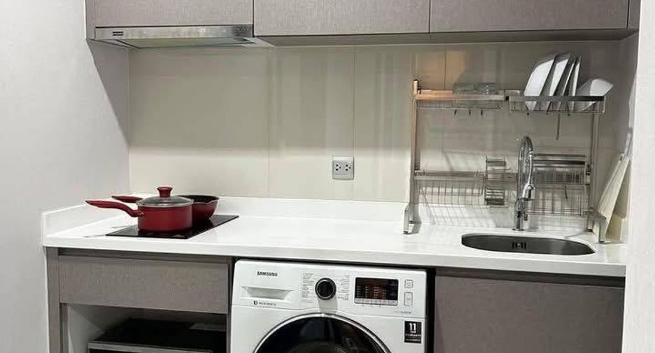 For rent 1 bed condo in Huai Khwang, Bangkok
