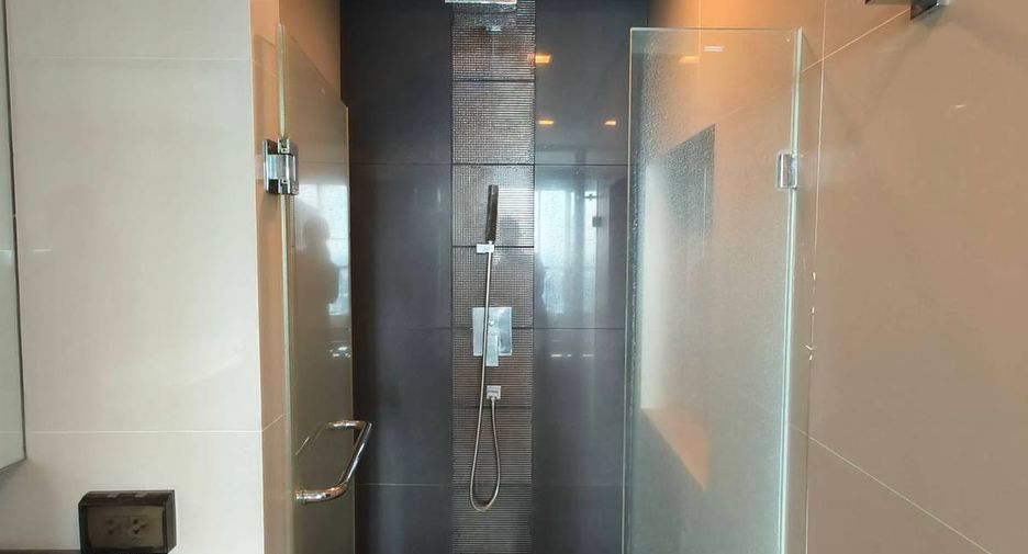 Condo en alquiler de 1 habitaciones en Khlong Toei, Bangkok