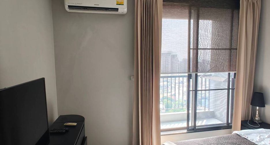 Condo en alquiler de 1 habitaciones en Khlong Toei, Bangkok