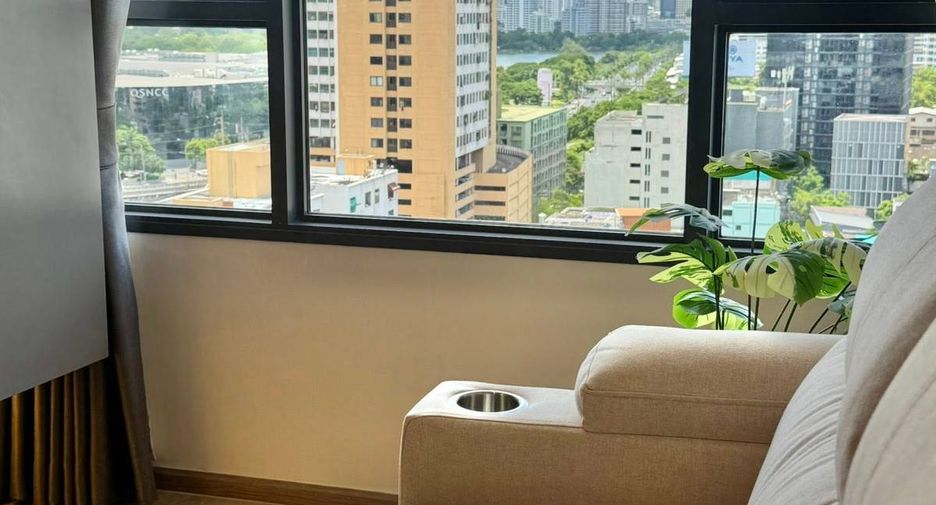 Wohnung zur Miete mit 1 Zimmer in Khlong Toei, Bangkok