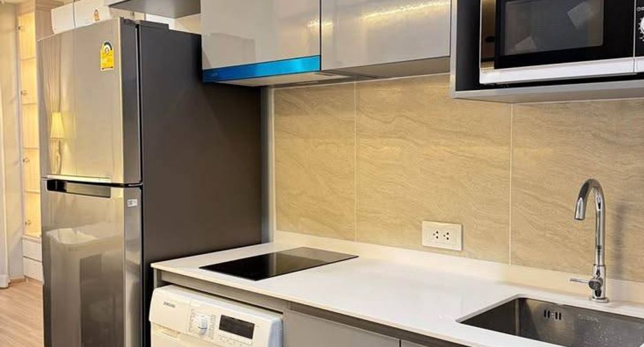 For rent 2 bedrooms condo in Bang Na, Bangkok