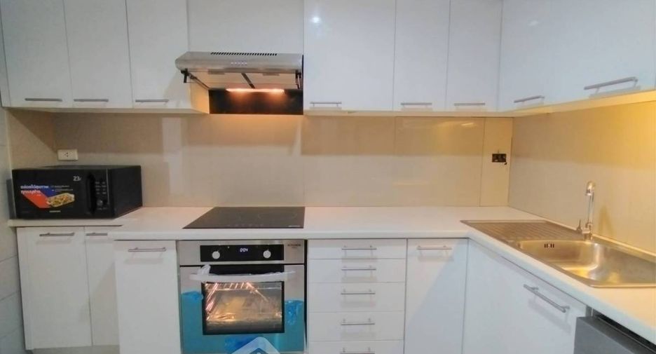 For rent 2 ベッドルーム condo in Watthana, Bangkok