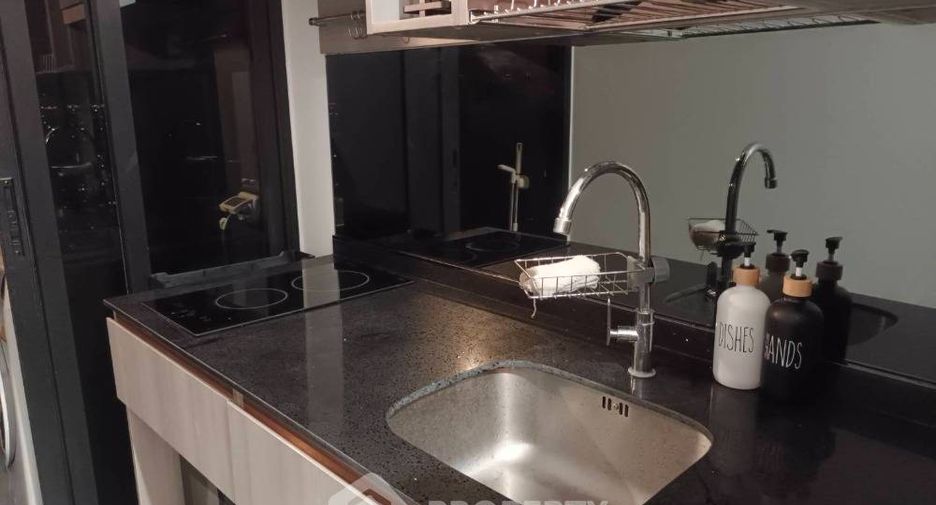 For rent 1 bed condo in Watthana, Bangkok