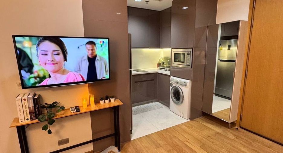 For rent 1 bed condo in Khlong Toei, Bangkok