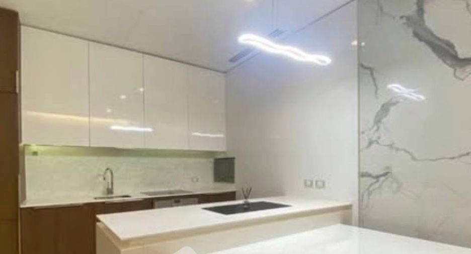 For rent 1 bed condo in Pathum Wan, Bangkok