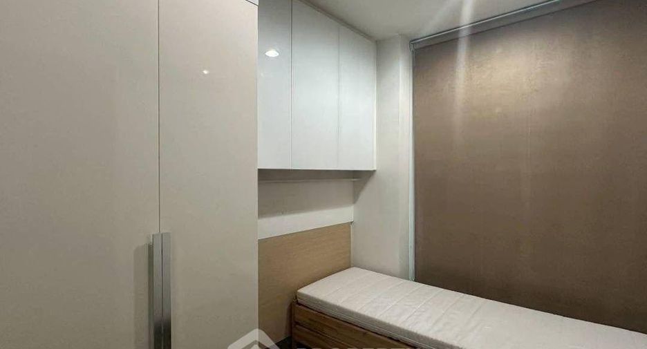 For rent 2 bedrooms condo in Huai Khwang, Bangkok