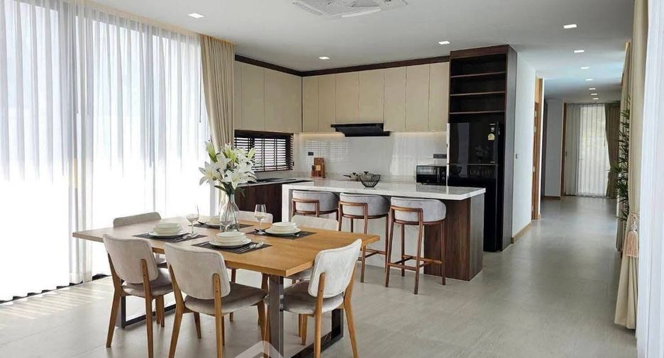 For rent 3 bedrooms villa in Bang Lamung, Chonburi