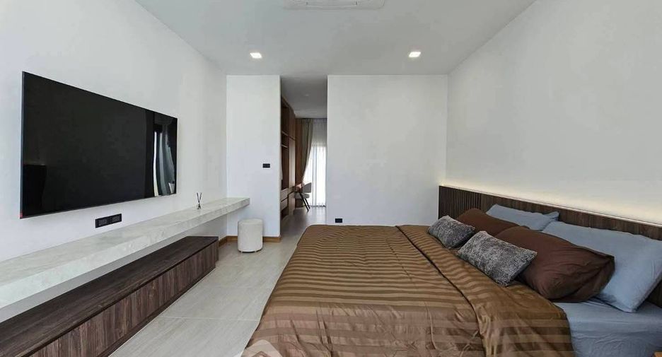 For rent 3 bedrooms villa in Bang Lamung, Chonburi
