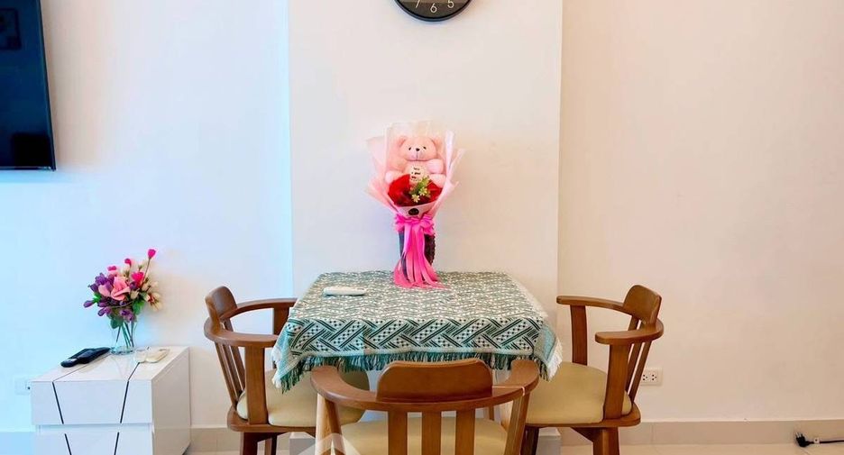 For rent 2 bedrooms condo in Bang Lamung, Chonburi