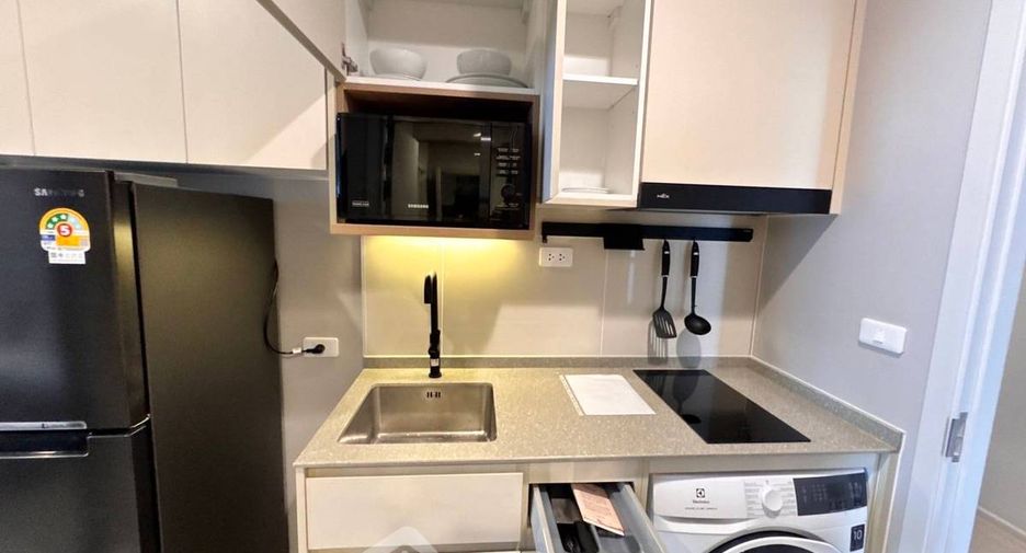 Condo en alquiler de 1 habitaciones en Khlong Toei, Bangkok