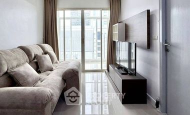For rent 2 bedrooms condo in Phra Khanong, Bangkok