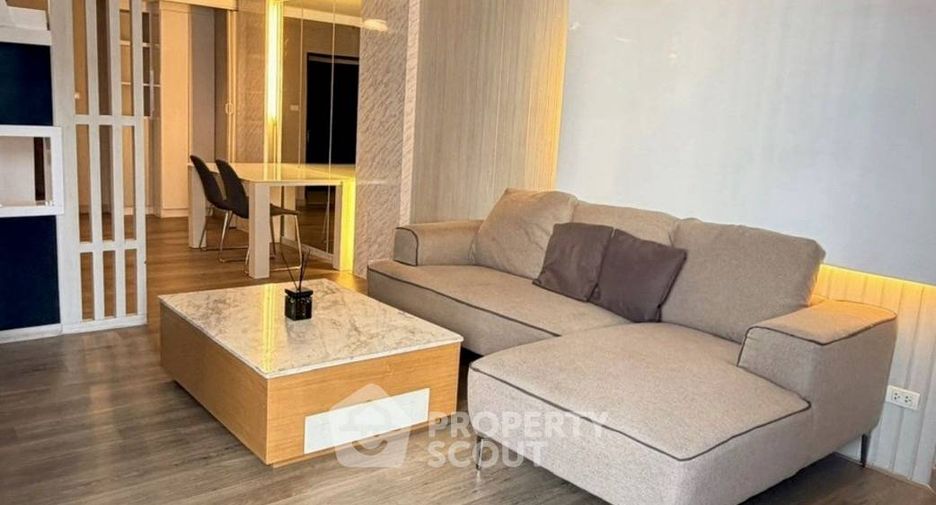 Wohnung zur Miete mit 3 Zimmer in Huai Khwang, Bangkok