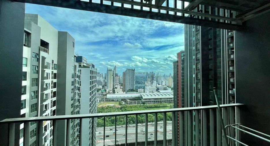 For rent 1 bed condo in Huai Khwang, Bangkok