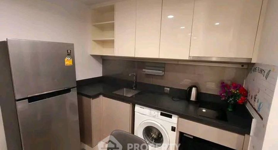 For rent 2 bedrooms condo in Khlong Toei, Bangkok