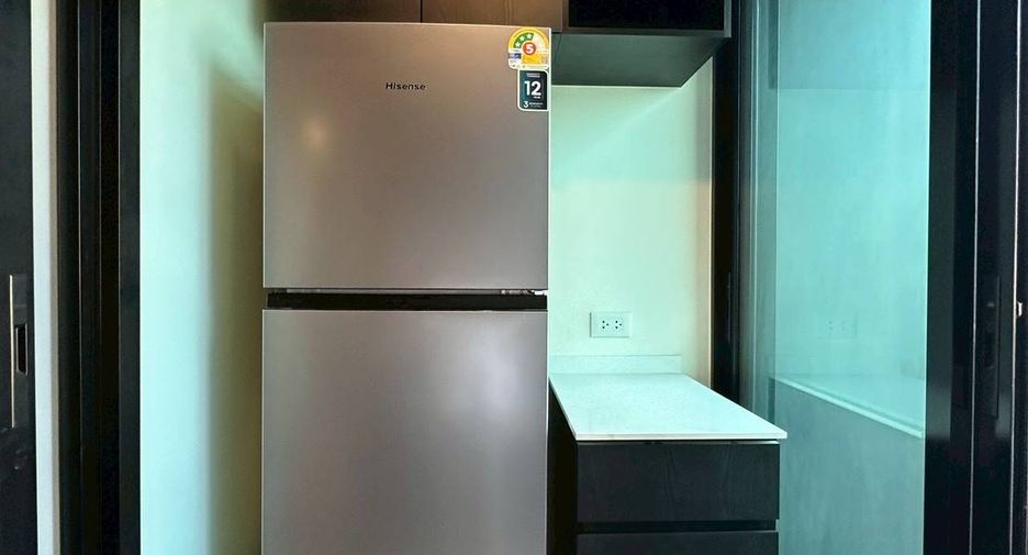 For rent 1 bed condo in Huai Khwang, Bangkok