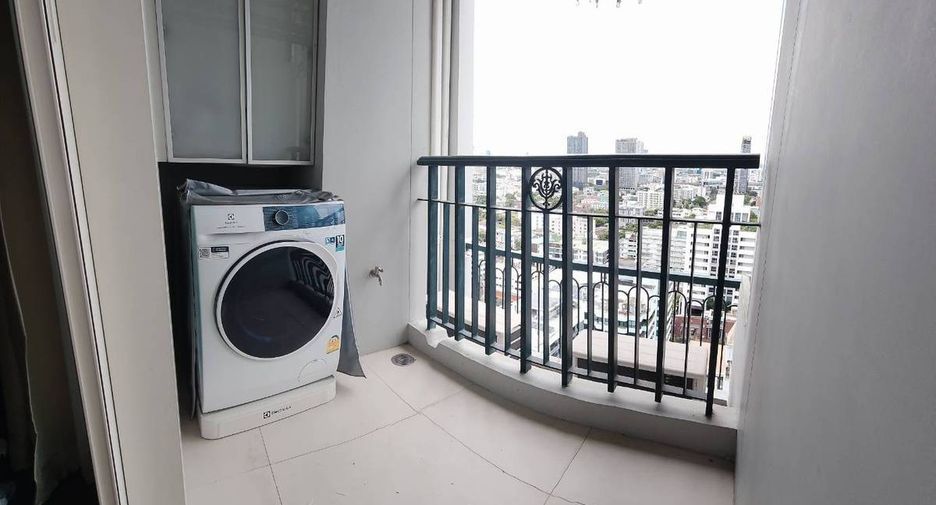 Wohnung zur Miete mit 2 Zimmer in Watthana, Bangkok