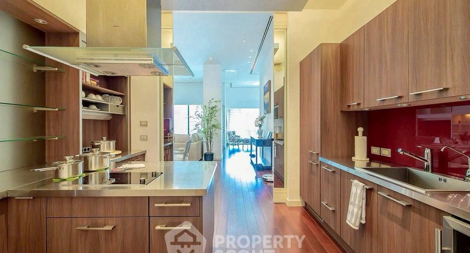 Wohnung zur Miete mit 3 Zimmer in Watthana, Bangkok