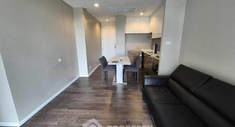 For rent 2 bedrooms condo in Chatuchak, Bangkok