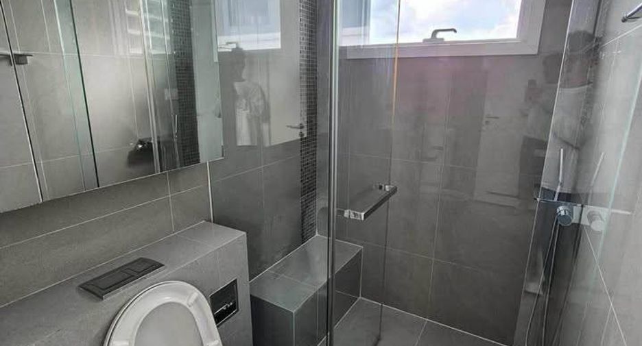 For rent 2 bedrooms condo in Chatuchak, Bangkok