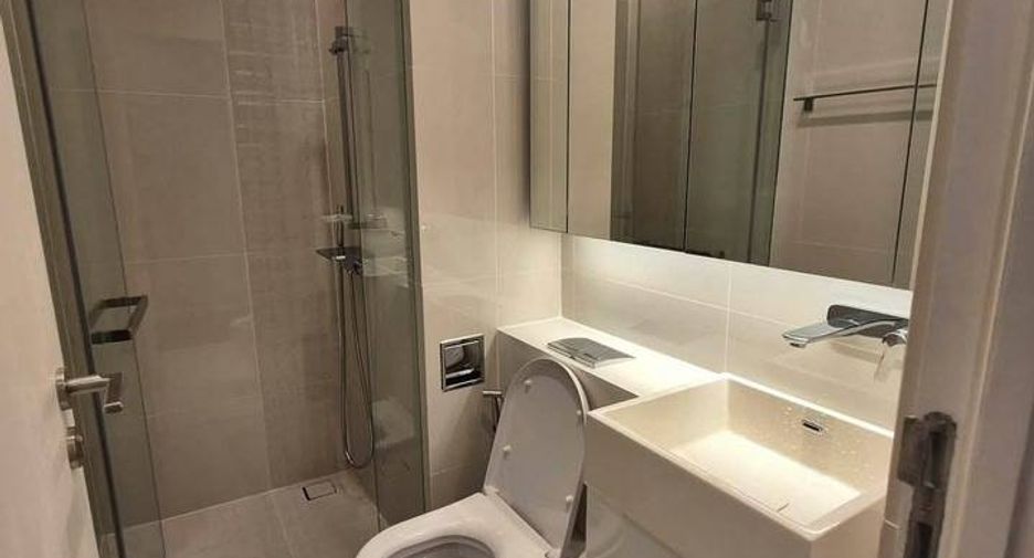 For rent 2 bedrooms condo in Chatuchak, Bangkok