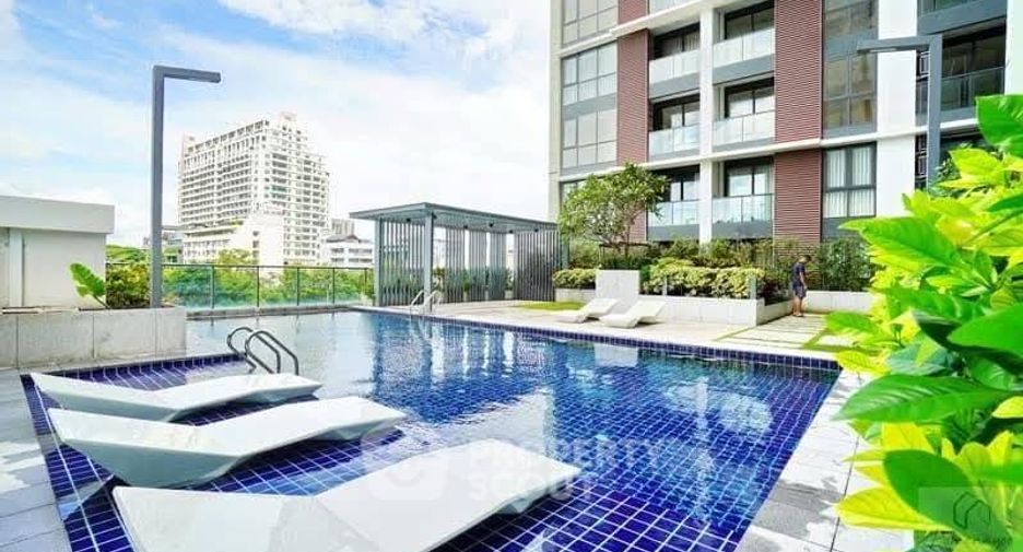 Condo en alquiler de 1 habitaciones en Yan Nawa, Bangkok