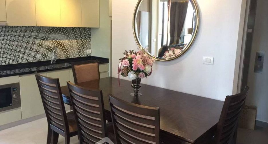 For rent 2 bedrooms condo in Pathum Wan, Bangkok
