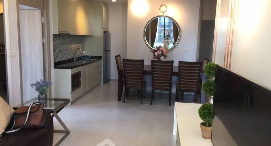 For rent 2 bedrooms condo in Pathum Wan, Bangkok