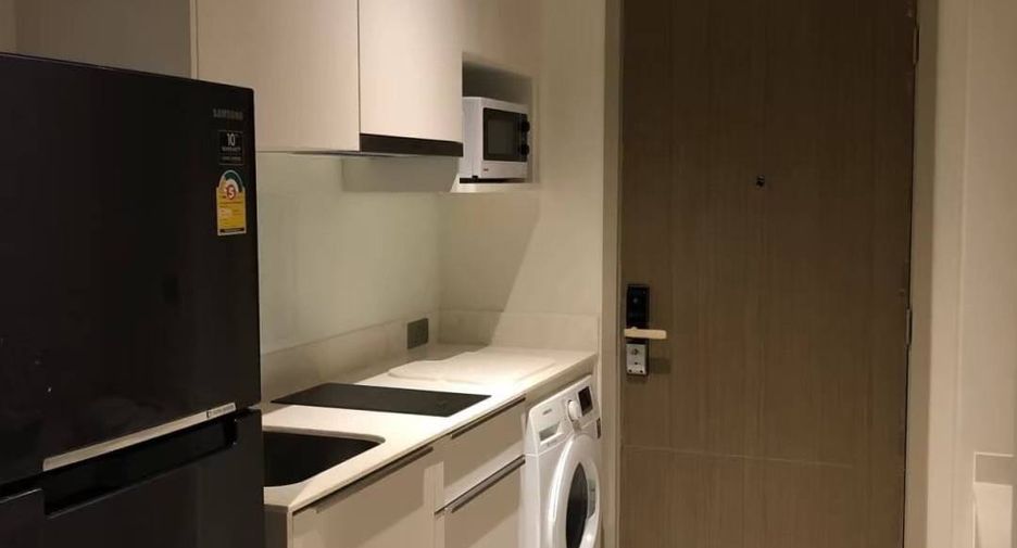 For rent 1 bed condo in Bang Rak, Bangkok