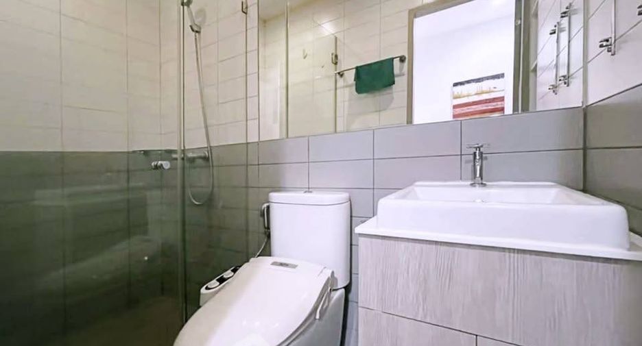 Condo en alquiler de 1 habitaciones en Phra Khanong, Bangkok