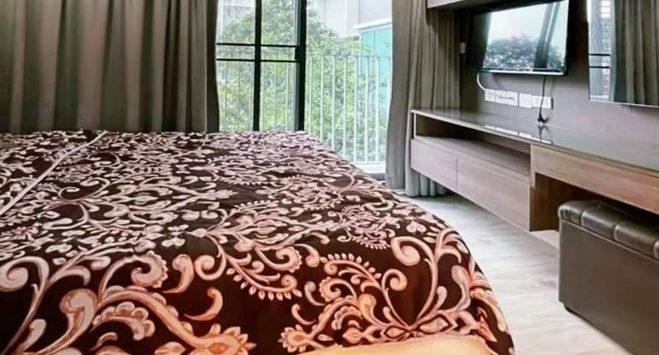 Condo en alquiler de 1 habitaciones en Phra Khanong, Bangkok