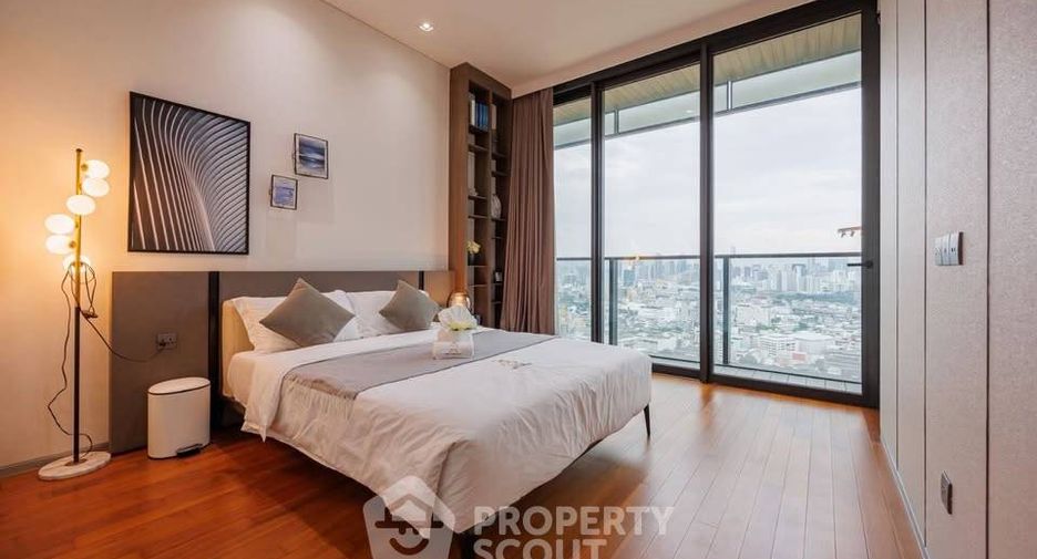 Wohnung zur Miete mit 3 Zimmer in Khlong San, Bangkok