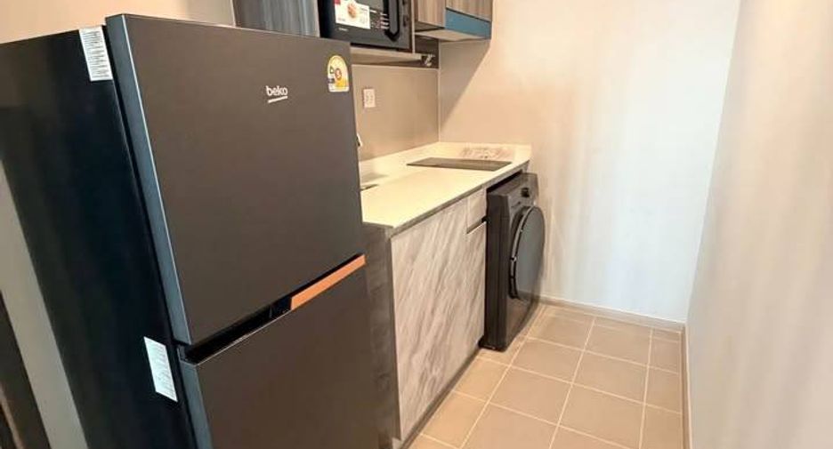 For rent 2 ベッドルーム condo in Phra Khanong, Bangkok