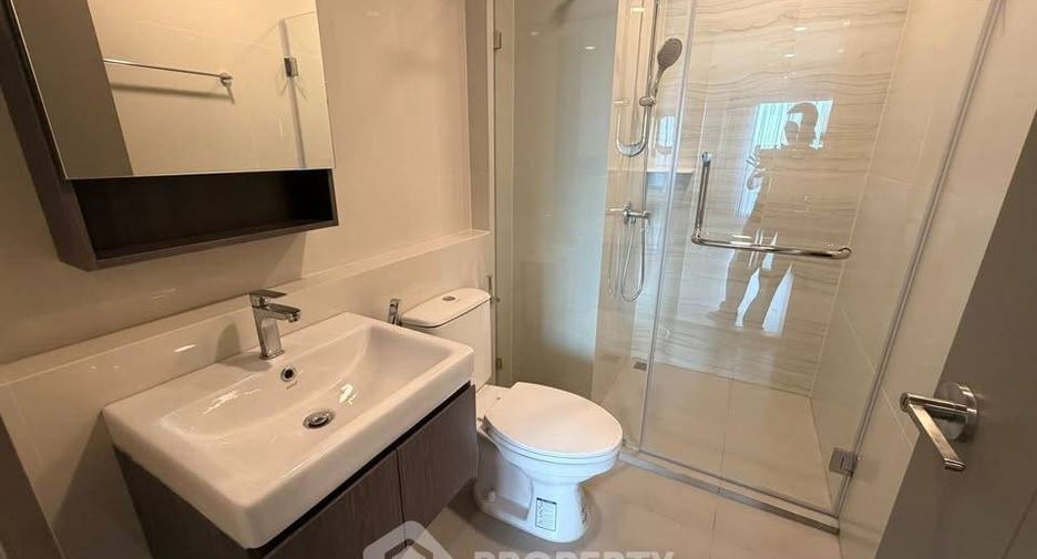 For rent 2 ベッドルーム condo in Phra Khanong, Bangkok