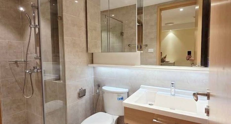 For rent 1 bed condo in Sathon, Bangkok