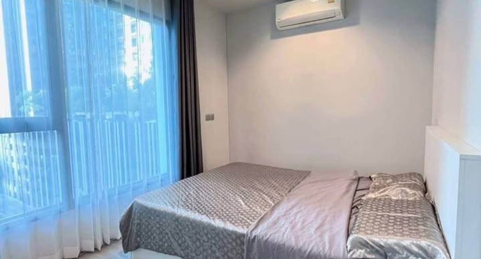 For rent 2 bedrooms condo in Huai Khwang, Bangkok