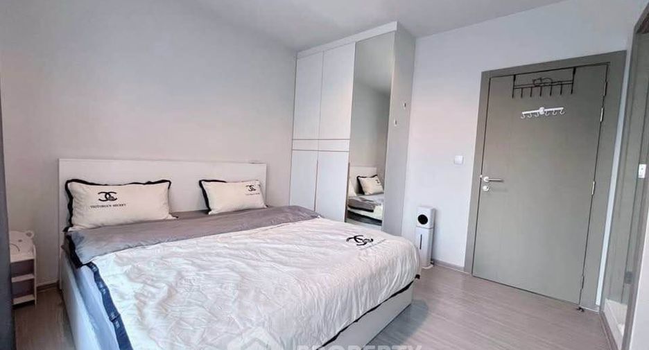 For rent 2 bedrooms condo in Huai Khwang, Bangkok
