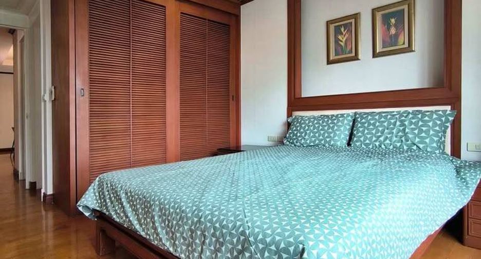 For rent 2 bedrooms condo in Khlong Toei, Bangkok