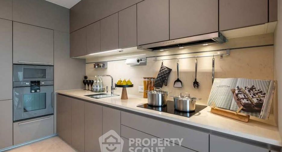 For rent 1 bed condo in Pathum Wan, Bangkok