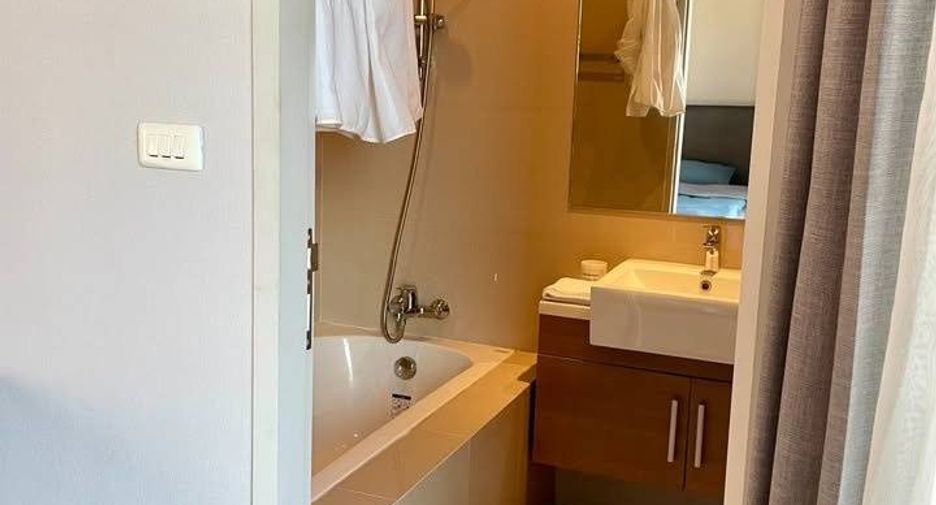 For rent 1 bed condo in Khlong Toei, Bangkok