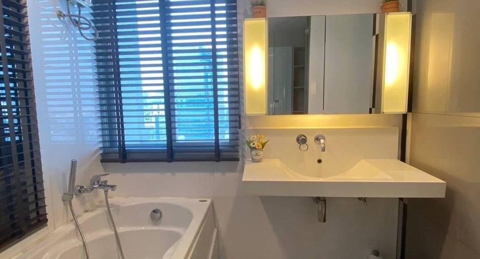 Wohnung zur Miete mit 2 Zimmer in Huai Khwang, Bangkok