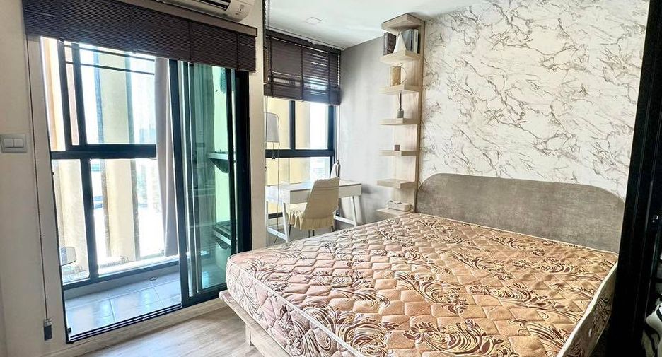 For rent 3 bedrooms condo in Wang Thonglang, Bangkok