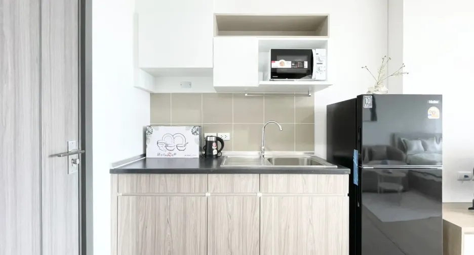 For rent studio condo in Mueang Samut Prakan, Samut Prakan