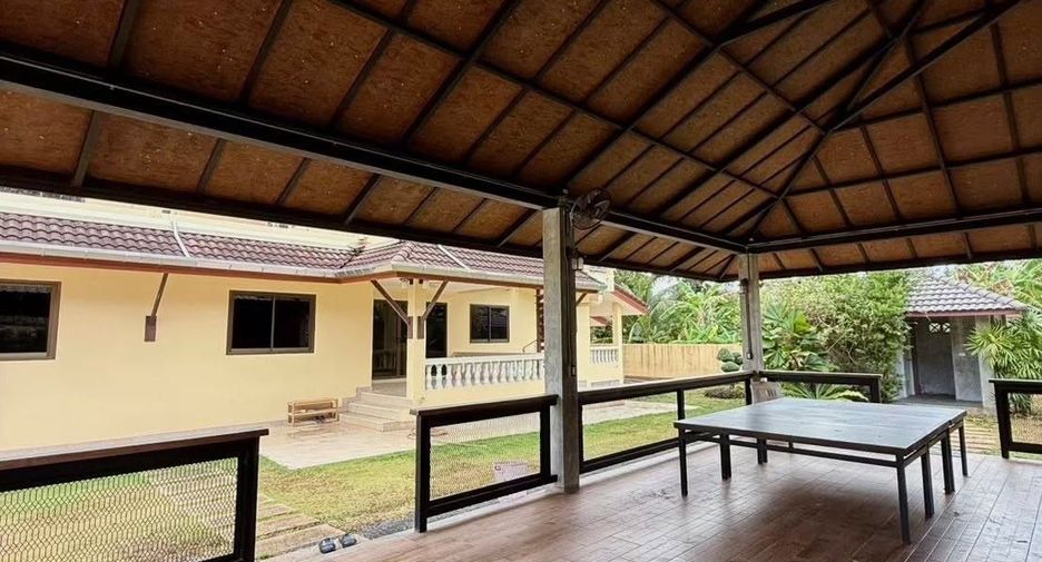 For rent 4 ベッドルーム house in Thalang, Phuket